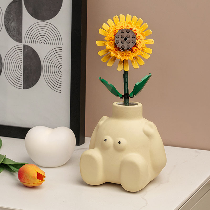 Nordic Abstract Human Ceramic Vase